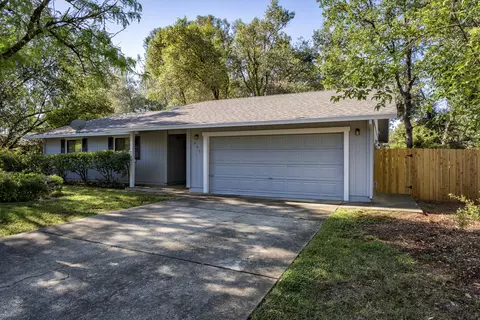 895 Oakmont Dr, Redding, CA 96003 photo 25