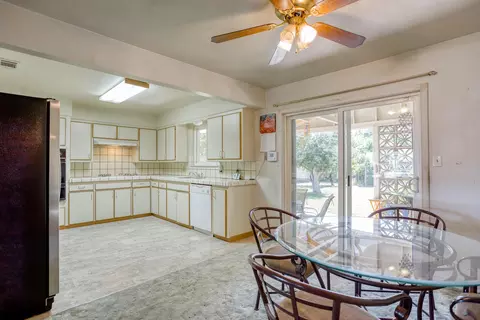 6762 Riverside Dr, Redding, CA 96001 photo 5