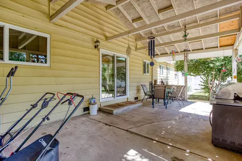 6762 Riverside Dr, Redding, CA 96001 photo 8