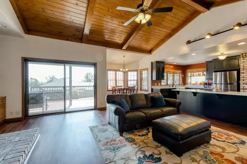 3677 Rosita Dr, Redding, CA 96001 photo 5