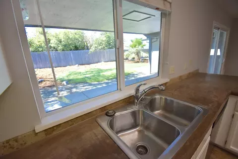 2543 Dewberry Dr, Redding, CA 96003 photo 11