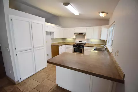 2543 Dewberry Dr, Redding, CA 96003 photo 8