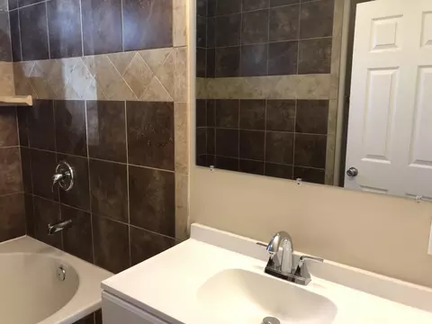 2435 Beverly Dr, Redding, CA 96002 photo 13