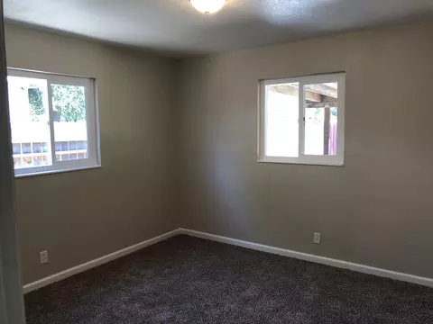 2435 Beverly Dr, Redding, CA 96002 photo 10
