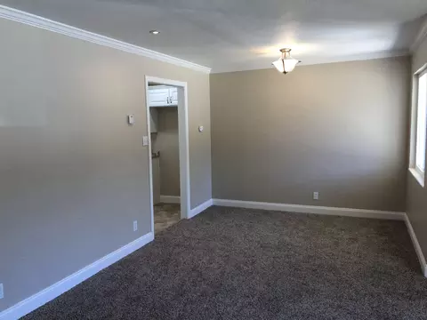 2435 Beverly Dr, Redding, CA 96002 photo 5