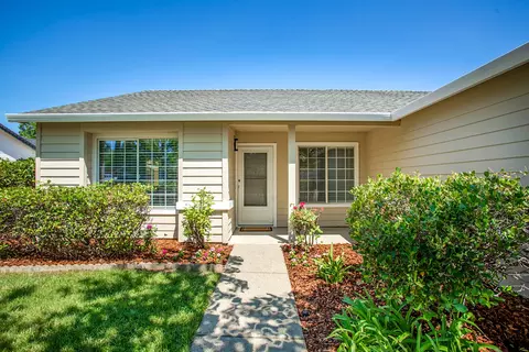 2130 Hemingway St, Redding, CA 96003 photo 2