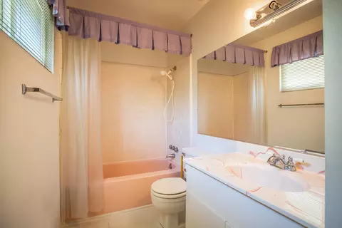 1587 Benton Dr, Redding, CA 96003 photo 7