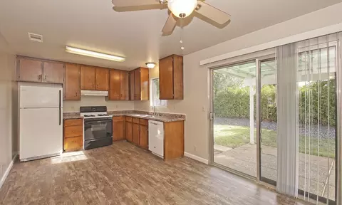 3847 Sunwood Dr, Redding, CA 96002 photo 5