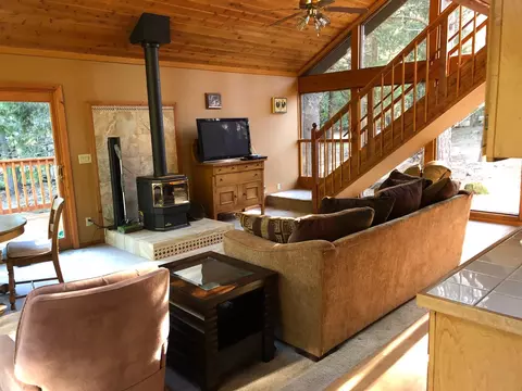 300 Azalea Dr, Trinity Center, CA 96091 photo 5