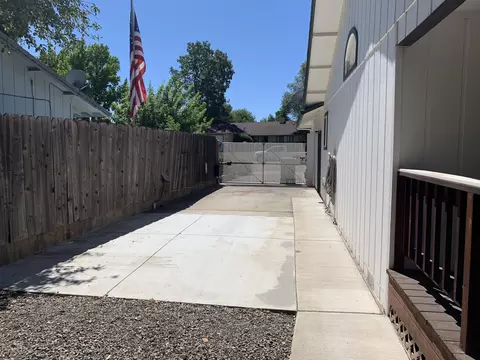 1904 Breckenwood Dr, Redding, CA 96002 photo 23