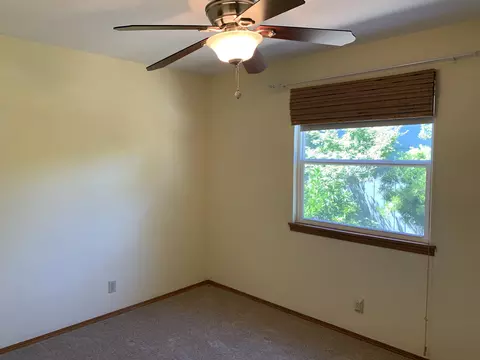 1904 Breckenwood Dr, Redding, CA 96002 photo 10