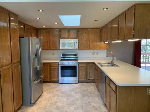 1904 Breckenwood Dr, Redding, CA 96002 photo 6