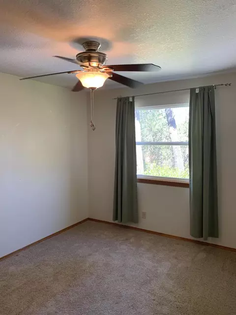 1904 Breckenwood Dr, Redding, CA 96002 photo 11