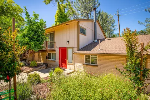 1940 Sonoma St, Redding, CA 96001 photo 1