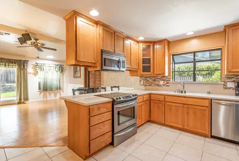 254 Aquamarine Way, Redding, CA 96003 photo 7