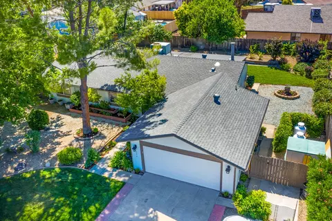 254 Aquamarine Way, Redding, CA 96003 photo 4