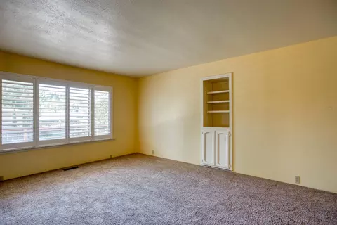 3811 Cal Ore Dr, Redding, CA 96001 photo 9