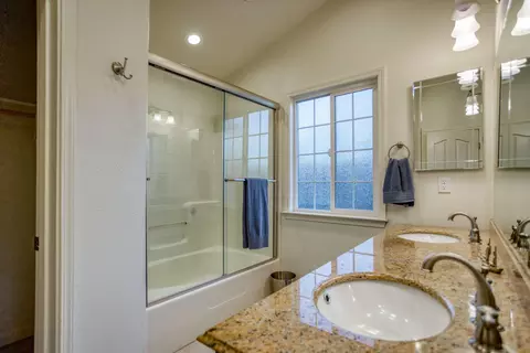 555 Reddington Dr, Redding, CA 96003 photo 23