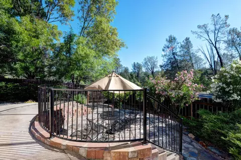 555 Reddington Dr, Redding, CA 96003 photo 31