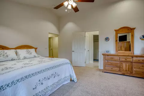555 Reddington Dr, Redding, CA 96003 photo 22