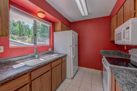20806 Bernard Way, Redding, CA 96003 photo 14
