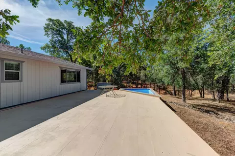 20806 Bernard Way, Redding, CA 96003 photo 5
