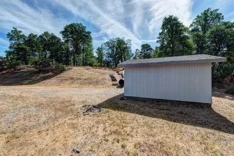 20806 Bernard Way, Redding, CA 96003 photo 30