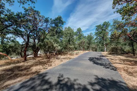 20806 Bernard Way, Redding, CA 96003 photo 35