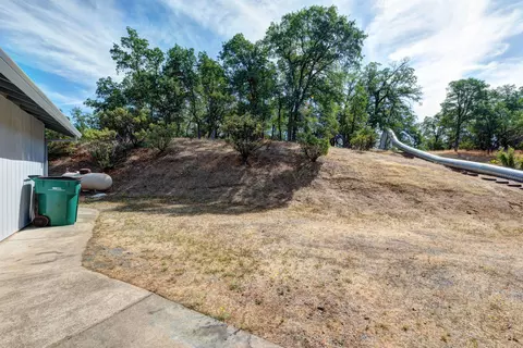 20806 Bernard Way, Redding, CA 96003 photo 27