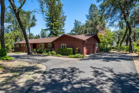 8441 Redbank Rd, Redding, CA 96001 photo 2