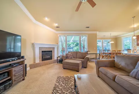 2854 Madison River Dr, Redding, CA 96002 photo 10
