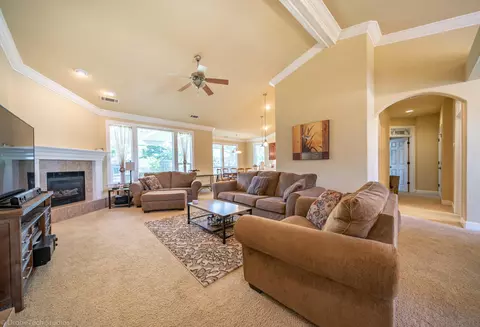 2854 Madison River Dr, Redding, CA 96002 photo 9