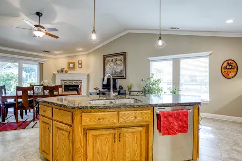 4517 Blue Creek Dr, Redding, CA 96002 photo 11