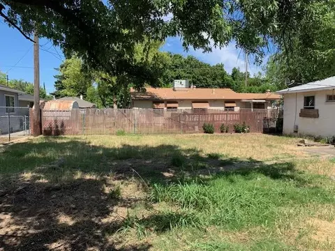 918 Placer St, Redding, CA 96001 photo 12