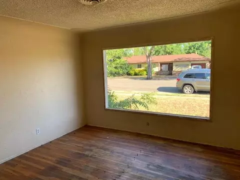 918 Placer St, Redding, CA 96001 photo 3