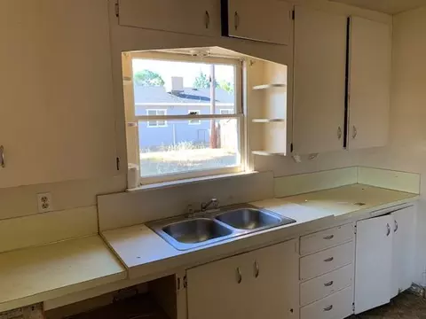 918 Placer St, Redding, CA 96001 photo 6