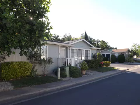 472 Mammoth Path, Redding, CA 96003 photo 8