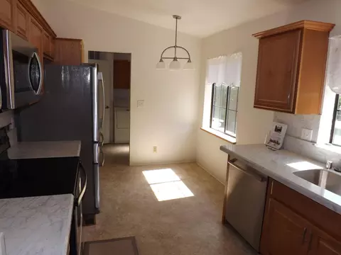 472 Mammoth Path, Redding, CA 96003 photo 6