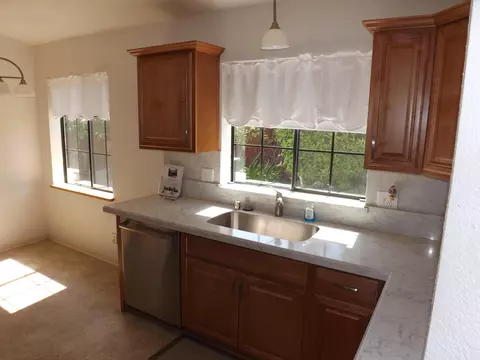 472 Mammoth Path, Redding, CA 96003 photo 5