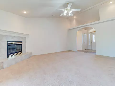 19459 Posey Ln, Redding, CA 96003 photo 4