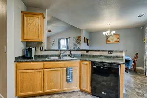 2243 Shenandoah Dr, Anderson, CA 96007 photo 18