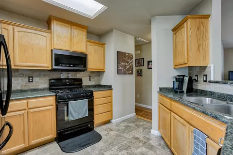 2243 Shenandoah Dr, Anderson, CA 96007 photo 4