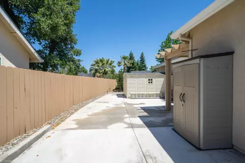 4685 Big Horn Dr, Redding, CA 96002 photo 9