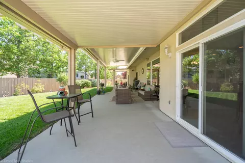 4685 Big Horn Dr, Redding, CA 96002 photo 12