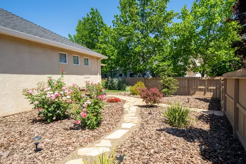 4685 Big Horn Dr, Redding, CA 96002 photo 22