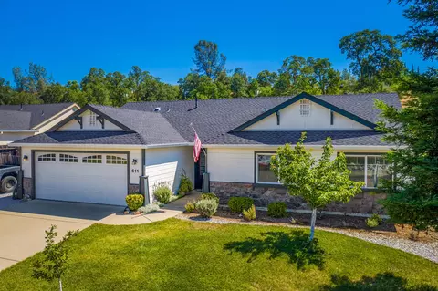 611 Valleybrook Dr, Redding, CA 96003 photo 1