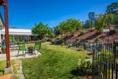 611 Valleybrook Dr, Redding, CA 96003 photo 17