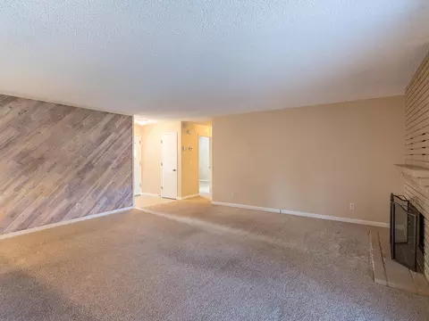 200 Newport Dr, Redding, CA 96001 photo 5
