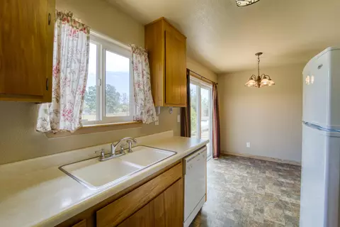5395 Pine St, Anderson, CA 96007 photo 10