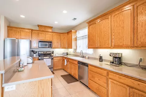 12950 Ivy Ln, Red Bluff, CA 96080 photo 2